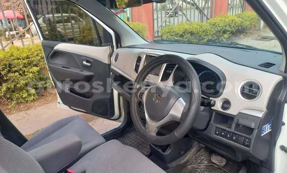 Nunua Ilio tumika Suzuki Wagon Nyingine Gari ndani ya Nairobi nchini Nairobi Nunua Ilio tumika Suzuki Wagon Nyingine Gari ndani ya Nairobi nchini Nairobi