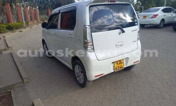 Nunua Ilio tumika Suzuki Wagon Nyingine Gari ndani ya Nairobi nchini Nairobi Nunua Ilio tumika Suzuki Wagon Nyingine Gari ndani ya Nairobi nchini Nairobi
