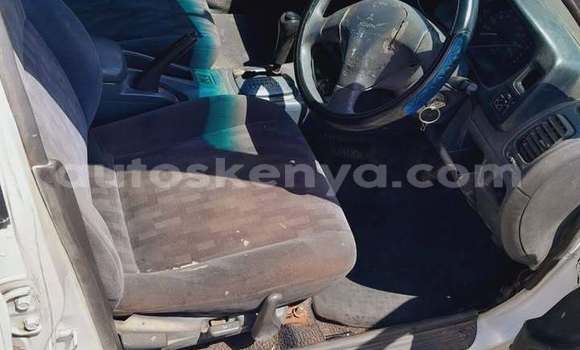 Nunua Ilio tumika Mitsubishi Lancer Nyeupe Gari ndani ya Nairobi nchini Nairobi Nunua Ilio tumika Mitsubishi Lancer Nyeupe Gari ndani ya Nairobi nchini Nairobi