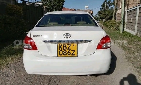 Nunua Ilio tumika Toyota Belta Nyeupe Gari ndani ya Griftu nchini Kaskazini Mashariki mwa Kenya Nunua Ilio tumika Toyota Belta Nyeupe Gari ndani ya Griftu nchini Kaskazini Mashariki mwa Kenya