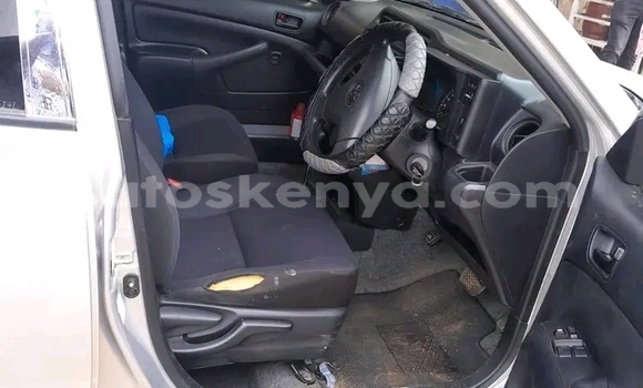 Oofamaa Mazda Atenza Other Makiinaa iti Habaswein keessatti Northeast Kenya keessatti