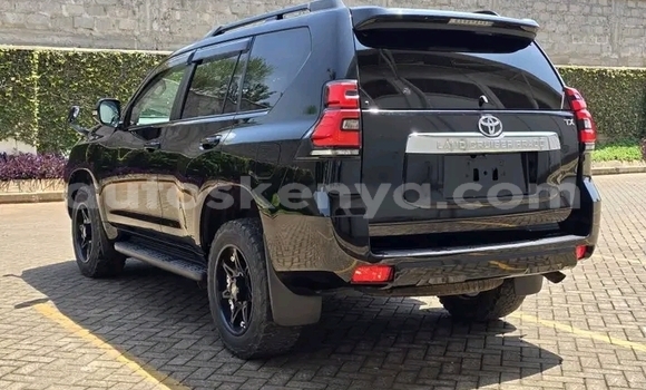 Nunua Ilio tumika Toyota Prado Nyeusi Gari ndani ya Bute nchini Kaskazini Mashariki mwa Kenya Nunua Ilio tumika Toyota Prado Nyeusi Gari ndani ya Bute nchini Kaskazini Mashariki mwa Kenya