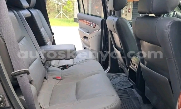 Nunua Ilio tumika Toyota Land Cruiser Nyeupe Gari ndani ya Garissa nchini Kaskazini Mashariki mwa Kenya Nunua Ilio tumika Toyota Land Cruiser Nyeupe Gari ndani ya Garissa nchini Kaskazini Mashariki mwa Kenya