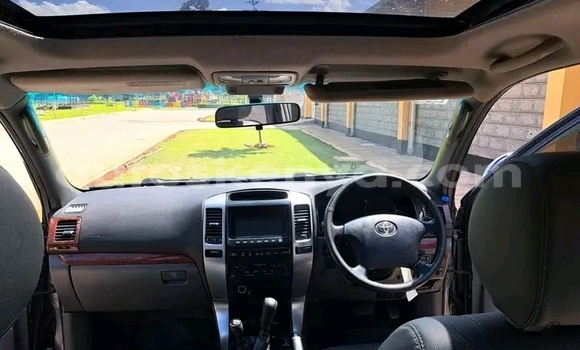 Nunua Ilio tumika Toyota Land Cruiser Nyeupe Gari ndani ya Garissa nchini Kaskazini Mashariki mwa Kenya Nunua Ilio tumika Toyota Land Cruiser Nyeupe Gari ndani ya Garissa nchini Kaskazini Mashariki mwa Kenya