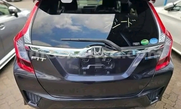 Nunua Ilio tumika Honda Fit Nyeusi Gari ndani ya Gatanga nchini Nairobi Nunua Ilio tumika Honda Fit Nyeusi Gari ndani ya Gatanga nchini Nairobi