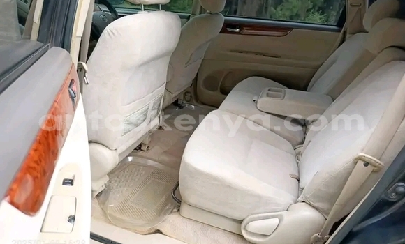 Nunua Ilio tumika Toyota Ipsum Nyeusi Gari ndani ya Changamwe nchini Pwani Nunua Ilio tumika Toyota Ipsum Nyeusi Gari ndani ya Changamwe nchini Pwani