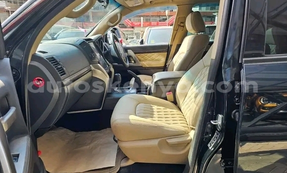 Nunua Ilio tumika Toyota Land Cruiser Nyeusi Gari ndani ya Hola nchini Kenya ya Pwani Nunua Ilio tumika Toyota Land Cruiser Nyeusi Gari ndani ya Hola nchini Kenya ya Pwani