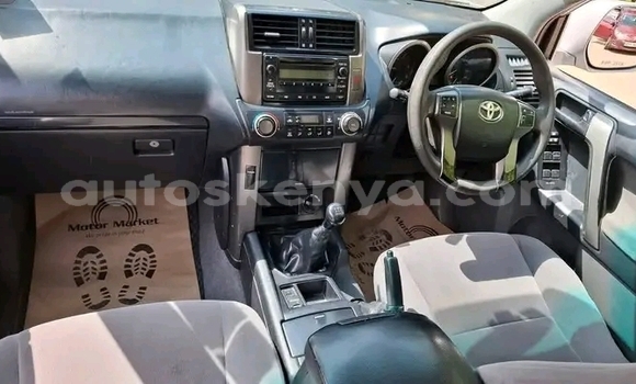Nunua Ilio tumika Toyota Land Cruiser Prado Nyingine Gari ndani ya Bomet nchini Bonde la Ufafanuzi Nunua Ilio tumika Toyota Land Cruiser Prado Nyingine Gari ndani ya Bomet nchini Bonde la Ufafanuzi