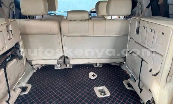 Nunua Ilio tumika Toyota Land Cruiser Prado Nyingine Gari ndani ya Bute nchini Kaskazini Mashariki mwa Kenya Nunua Ilio tumika Toyota Land Cruiser Prado Nyingine Gari ndani ya Bute nchini Kaskazini Mashariki mwa Kenya