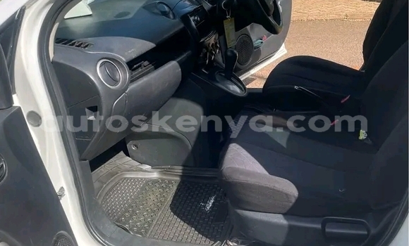 Nunua Ilio tumika Mazda Demio Nyeupe Gari ndani ya Bute nchini Kaskazini Mashariki mwa Kenya Nunua Ilio tumika Mazda Demio Nyeupe Gari ndani ya Bute nchini Kaskazini Mashariki mwa Kenya