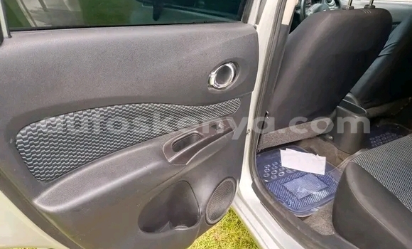 Oofamaa Nissan Note Other Makiinaa iti Busia keessatti West Kenya keessatti