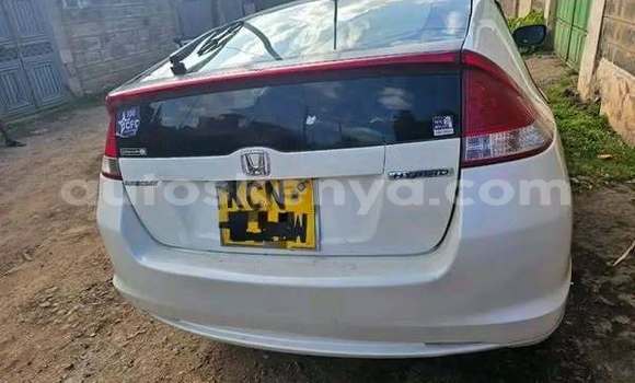 Nunua Ilio tumika Honda Insight Nyingine Gari ndani ya Bute nchini Kaskazini Mashariki mwa Kenya
