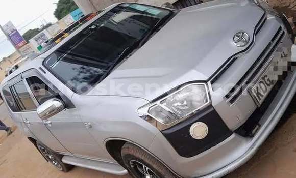 Nunua Ilio tumika Toyota Probox Nyingine Gari ndani ya Hola nchini Kenya ya Pwani
