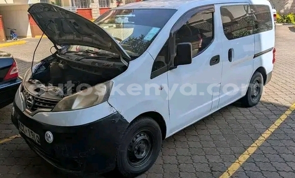 Buy Used Nissan NV200 White Car in Bomet in Rift Valley Buy Used Nissan NV200 White Car in Bomet in Rift Valley