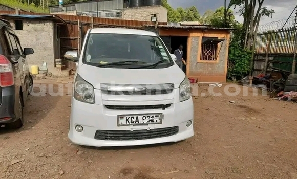 Buy Used Toyota Noah White Car in Changamwe in Coast Buy Used Toyota Noah White Car in Changamwe in Coast