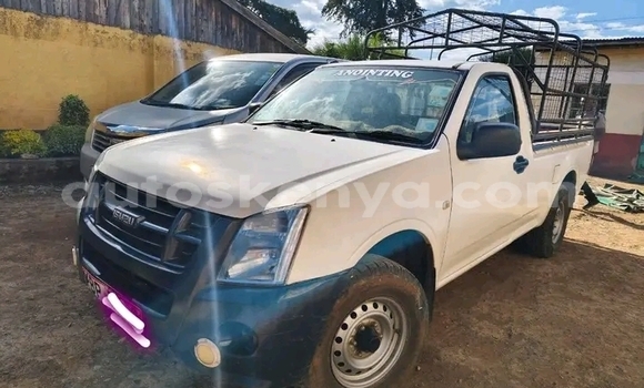 Buy Used Isuzu D–MAX White Car in Bute in Northeast Kenya Buy Used Isuzu D–MAX White Car in Bute in Northeast Kenya
