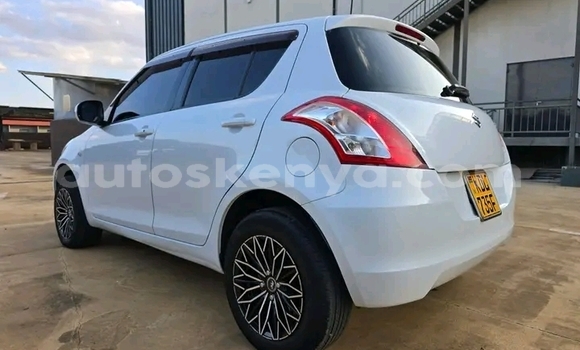 Buy Used Suzuki Swift White Car in Bute in Northeast Kenya Buy Used Suzuki Swift White Car in Bute in Northeast Kenya