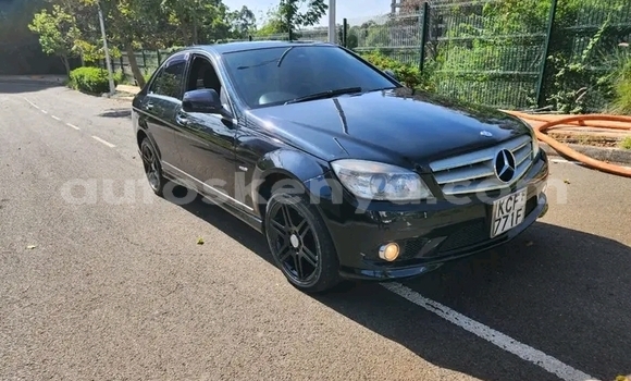 Buy Used Mercedes‒Benz CLK–Class Black Car in Bute in Northeast Kenya Buy Used Mercedes‒Benz CLK–Class Black Car in Bute in Northeast Kenya