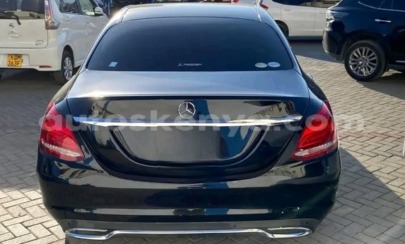 Oofamaa Mercedes‒Benz CLC-klasse Black Makiinaa iti Changamwe keessatti Coast keessatti