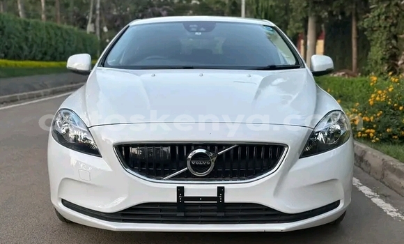 Buy Used Volvo V40 White Car in Nairobi in Nairobi Buy Used Volvo V40 White Car in Nairobi in Nairobi