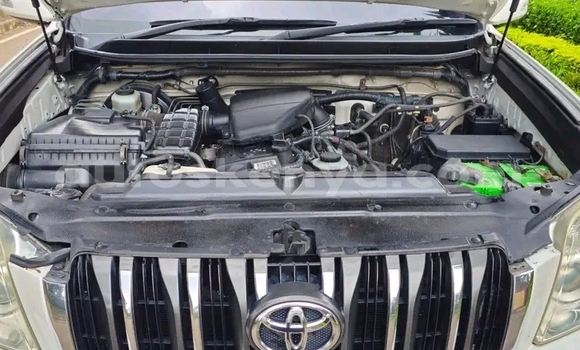 Buy Used Toyota Land Cruiser Prado White Car in Nairobi in Nairobi Buy Used Toyota Land Cruiser Prado White Car in Nairobi in Nairobi