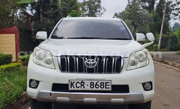 Buy Used Toyota Land Cruiser Prado White Car in Nairobi in Nairobi Buy Used Toyota Land Cruiser Prado White Car in Nairobi in Nairobi