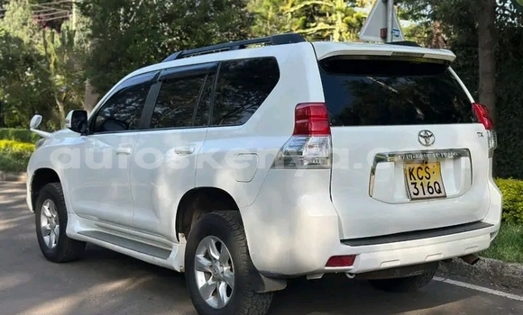 Buy Used Toyota Land Cruiser Prado White Car in Nairobi in Nairobi Buy Used Toyota Land Cruiser Prado White Car in Nairobi in Nairobi