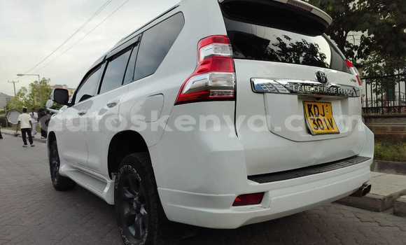 Nunua Ilio tumika Toyota Prado Nyeupe Gari ndani ya Nairobi nchini Nairobi Nunua Ilio tumika Toyota Prado Nyeupe Gari ndani ya Nairobi nchini Nairobi