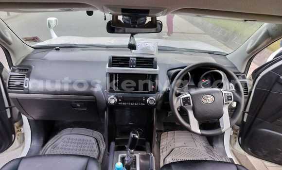 Nunua Ilio tumika Toyota Prado Nyeupe Gari ndani ya Nairobi nchini Nairobi Nunua Ilio tumika Toyota Prado Nyeupe Gari ndani ya Nairobi nchini Nairobi