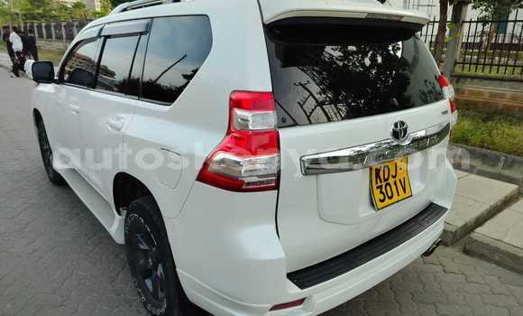 Nunua Ilio tumika Toyota Prado Nyeupe Gari ndani ya Nairobi nchini Nairobi Nunua Ilio tumika Toyota Prado Nyeupe Gari ndani ya Nairobi nchini Nairobi