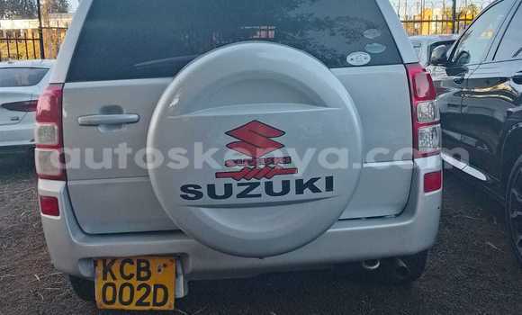 Nunua Ilio tumika Suzuki Escudo Fedha Gari ndani ya Nairobi nchini Nairobi Nunua Ilio tumika Suzuki Escudo Fedha Gari ndani ya Nairobi nchini Nairobi