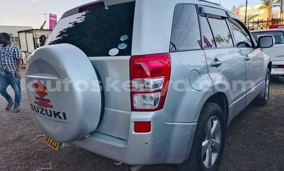 Nunua Ilio tumika Suzuki Escudo Fedha Gari ndani ya Nairobi nchini Nairobi Nunua Ilio tumika Suzuki Escudo Fedha Gari ndani ya Nairobi nchini Nairobi