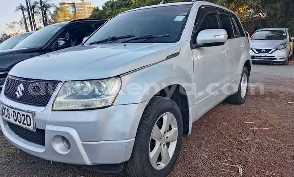 Nunua Ilio tumika Suzuki Escudo Fedha Gari ndani ya Nairobi nchini Nairobi Nunua Ilio tumika Suzuki Escudo Fedha Gari ndani ya Nairobi nchini Nairobi