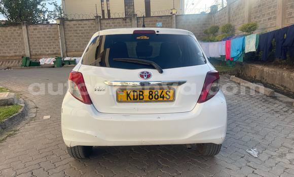 Nunua Ilio tumika Toyota Vitz Nyeupe Gari ndani ya Nairobi nchini Nairobi Nunua Ilio tumika Toyota Vitz Nyeupe Gari ndani ya Nairobi nchini Nairobi