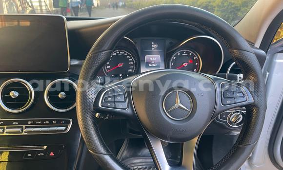 Nunua Ilio tumika Mercedes‒Benz 200 Fedha Gari ndani ya Nairobi nchini Nairobi Nunua Ilio tumika Mercedes‒Benz 200 Fedha Gari ndani ya Nairobi nchini Nairobi