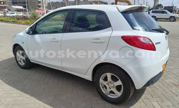 Nunua Ilio tumika Mazda Demio Nyeupe Gari ndani ya Nairobi nchini Nairobi Nunua Ilio tumika Mazda Demio Nyeupe Gari ndani ya Nairobi nchini Nairobi