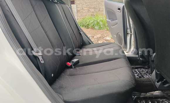 Nunua Ilio tumika Mazda Demio Nyeupe Gari ndani ya Nairobi nchini Nairobi Nunua Ilio tumika Mazda Demio Nyeupe Gari ndani ya Nairobi nchini Nairobi