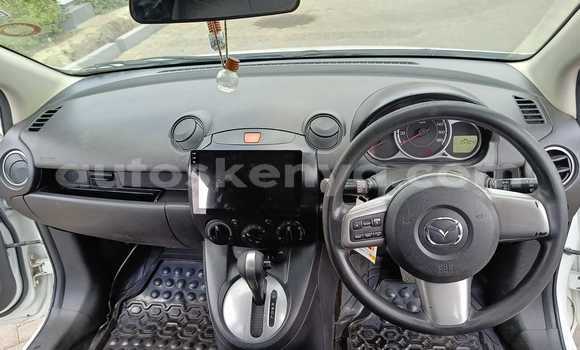 Nunua Ilio tumika Mazda Demio Nyeupe Gari ndani ya Nairobi nchini Nairobi Nunua Ilio tumika Mazda Demio Nyeupe Gari ndani ya Nairobi nchini Nairobi