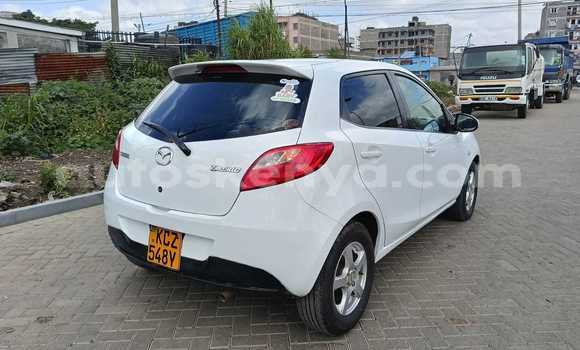 Nunua Ilio tumika Mazda Demio Nyeupe Gari ndani ya Nairobi nchini Nairobi Nunua Ilio tumika Mazda Demio Nyeupe Gari ndani ya Nairobi nchini Nairobi