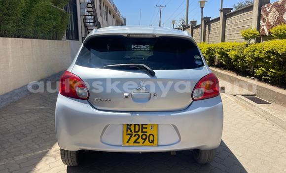 Nunua Ilio tumika Mitsubishi Mirage Fedha Gari ndani ya Nairobi nchini Nairobi Nunua Ilio tumika Mitsubishi Mirage Fedha Gari ndani ya Nairobi nchini Nairobi