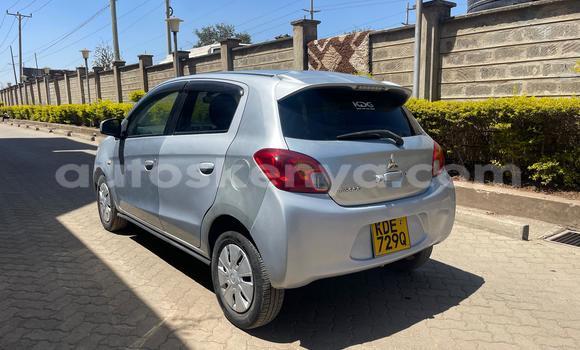 Nunua Ilio tumika Mitsubishi Mirage Fedha Gari ndani ya Nairobi nchini Nairobi Nunua Ilio tumika Mitsubishi Mirage Fedha Gari ndani ya Nairobi nchini Nairobi