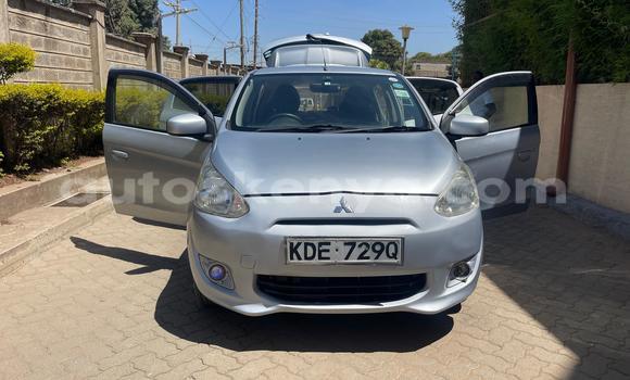 Nunua Ilio tumika Mitsubishi Mirage Fedha Gari ndani ya Nairobi nchini Nairobi Nunua Ilio tumika Mitsubishi Mirage Fedha Gari ndani ya Nairobi nchini Nairobi