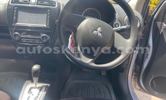 Nunua Ilio tumika Mitsubishi Mirage Fedha Gari ndani ya Nairobi nchini Nairobi Nunua Ilio tumika Mitsubishi Mirage Fedha Gari ndani ya Nairobi nchini Nairobi