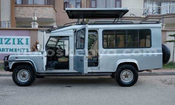Buy Used Land Rover Defender Silver Car in Nairobi in Nairobi