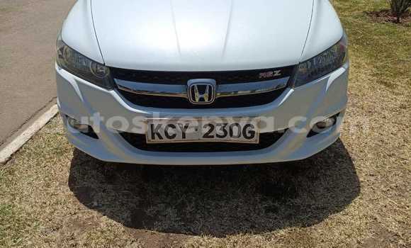 Nunua Ilio tumika Honda Stream Nyeupe Gari ndani ya Nairobi nchini Nairobi Nunua Ilio tumika Honda Stream Nyeupe Gari ndani ya Nairobi nchini Nairobi