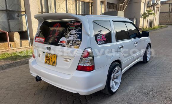 Nunua Ilio tumika Subaru Forester Nyeupe Gari ndani ya Nairobi nchini Nairobi Nunua Ilio tumika Subaru Forester Nyeupe Gari ndani ya Nairobi nchini Nairobi