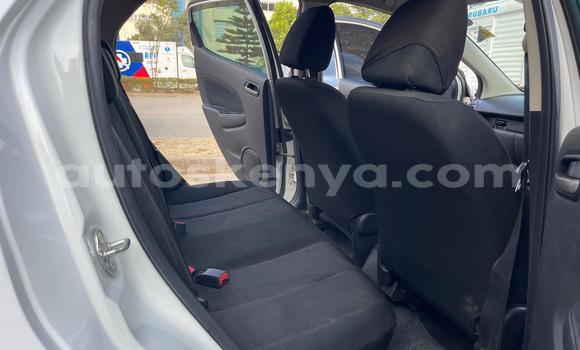 Nunua Ilio tumika Mazda Demio Nyeupe Gari ndani ya Nairobi nchini Nairobi Nunua Ilio tumika Mazda Demio Nyeupe Gari ndani ya Nairobi nchini Nairobi