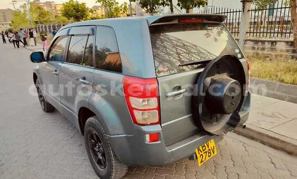 Nunua Ilio tumika Suzuki Escudo Fedha Gari ndani ya Nairobi nchini Nairobi Nunua Ilio tumika Suzuki Escudo Fedha Gari ndani ya Nairobi nchini Nairobi