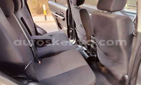 Nunua Ilio tumika Suzuki Escudo Fedha Gari ndani ya Nairobi nchini Nairobi Nunua Ilio tumika Suzuki Escudo Fedha Gari ndani ya Nairobi nchini Nairobi