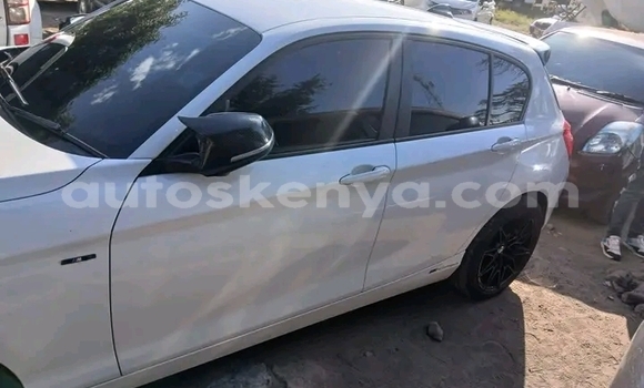 Nunua Ilio tumika BMW 2-Series Nyeupe Gari ndani ya Griftu nchini Kaskazini Mashariki mwa Kenya Nunua Ilio tumika BMW 2-Series Nyeupe Gari ndani ya Griftu nchini Kaskazini Mashariki mwa Kenya